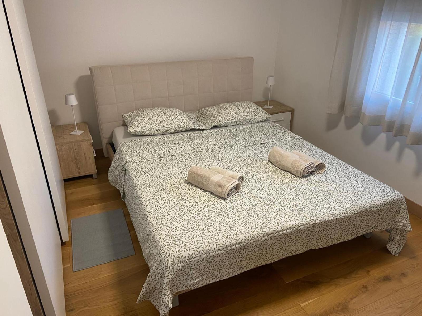 Lana Apartman *